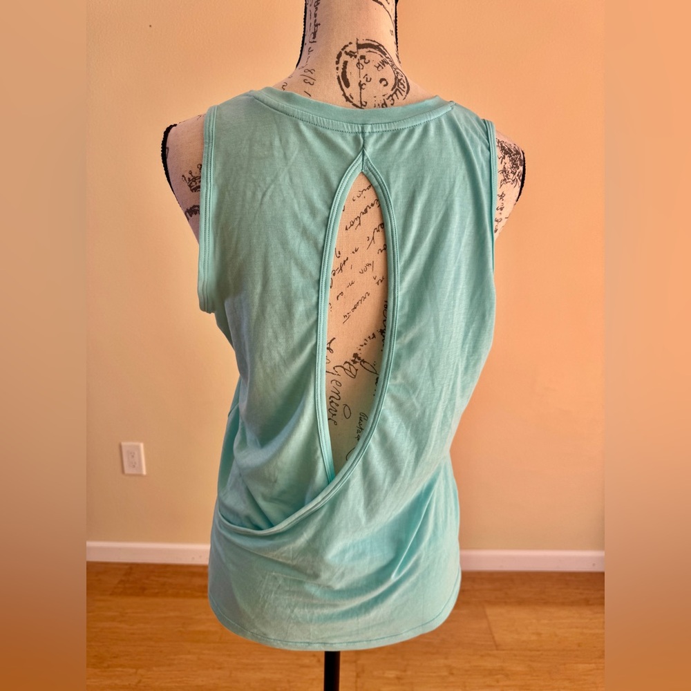 Peach Mint Green Sleeveless Women's Active Top Size S